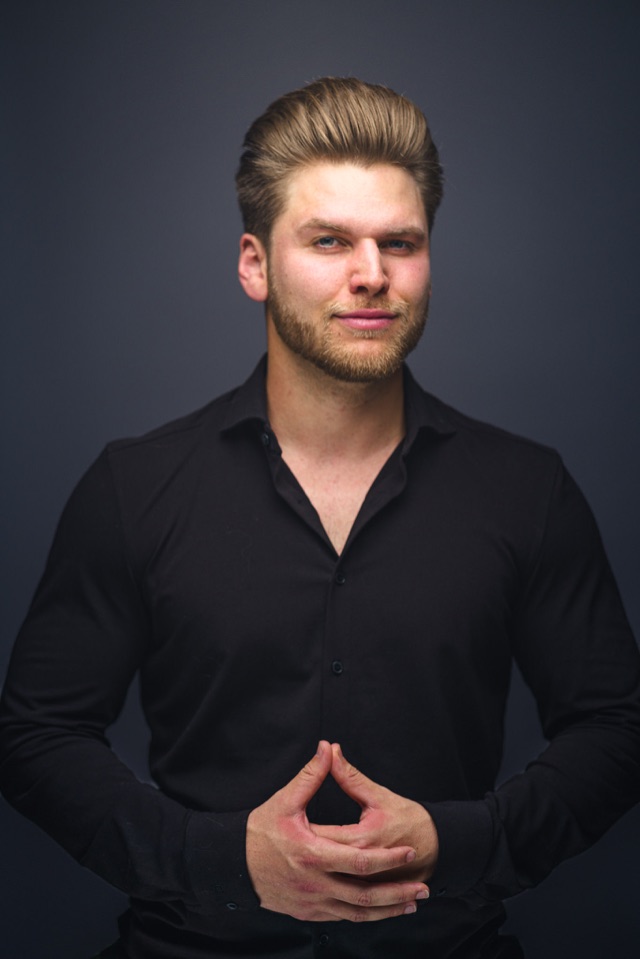 Justin Laule, German career and workplace communication tutor